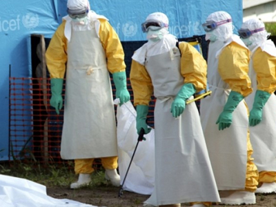 ΠΟΥ: Στους 4.922 ο αριθμός των νεκρών από τον Έμπολα